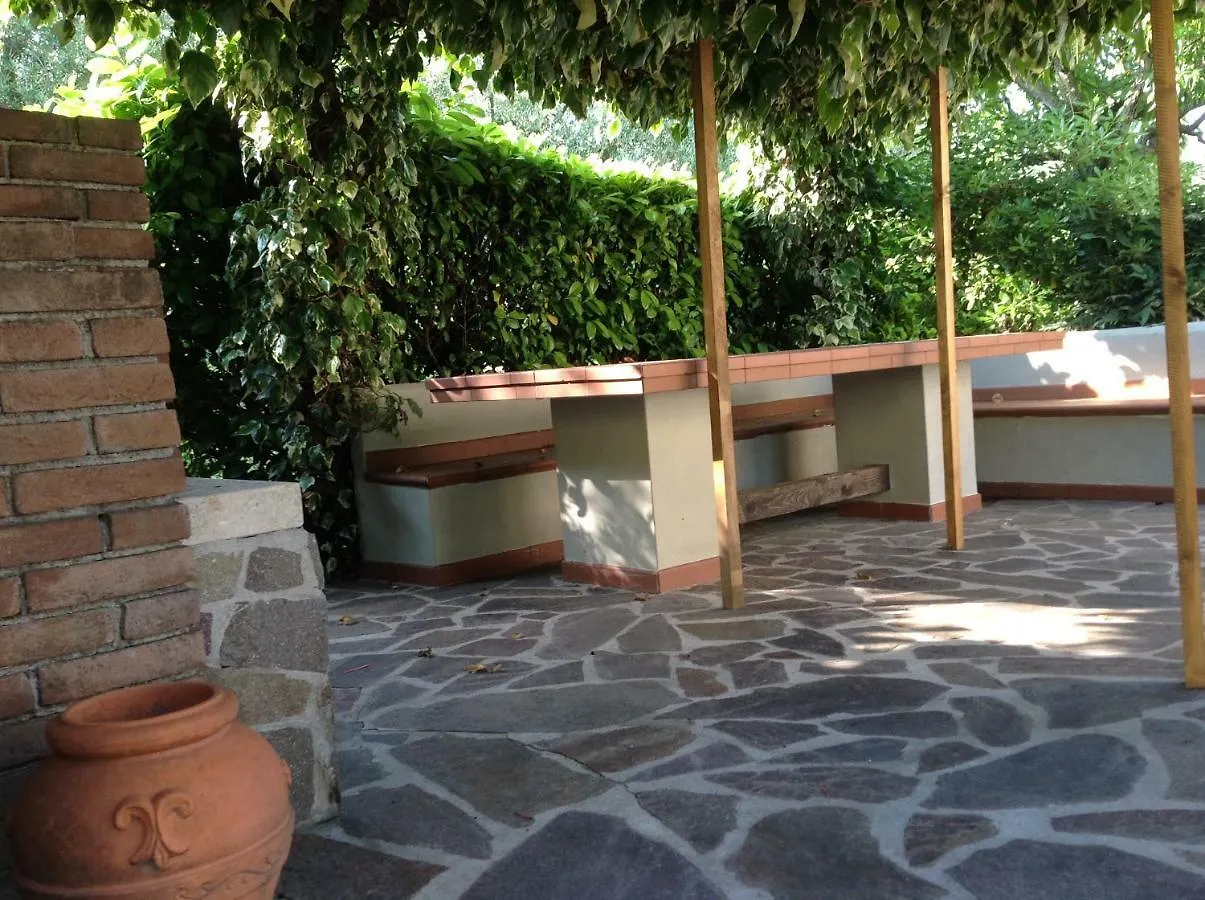 Moniga del GardaCasale El Galet公寓 0*, Moniga del Garda 意大利
